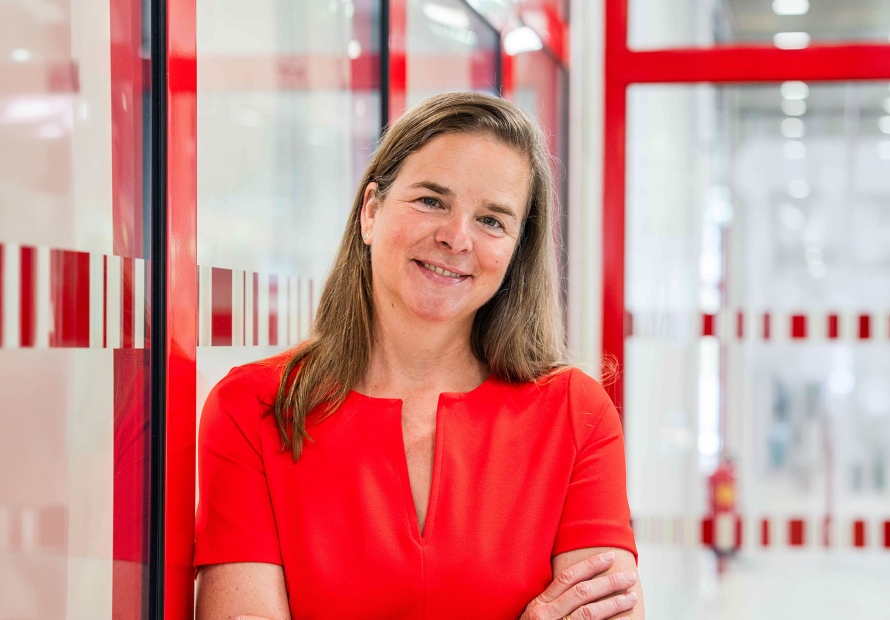 Portraitfoto von Rektorin Daniela Martinek